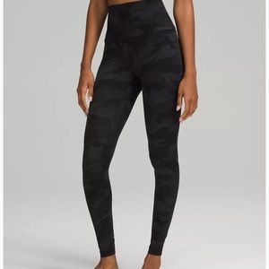 Lululemon size 10, camo, aligns